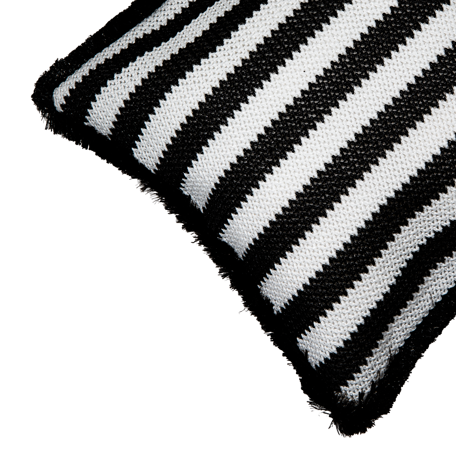 Cojín de rafia con líneas negras y blancas con flecos negros de 45 x 45 cm