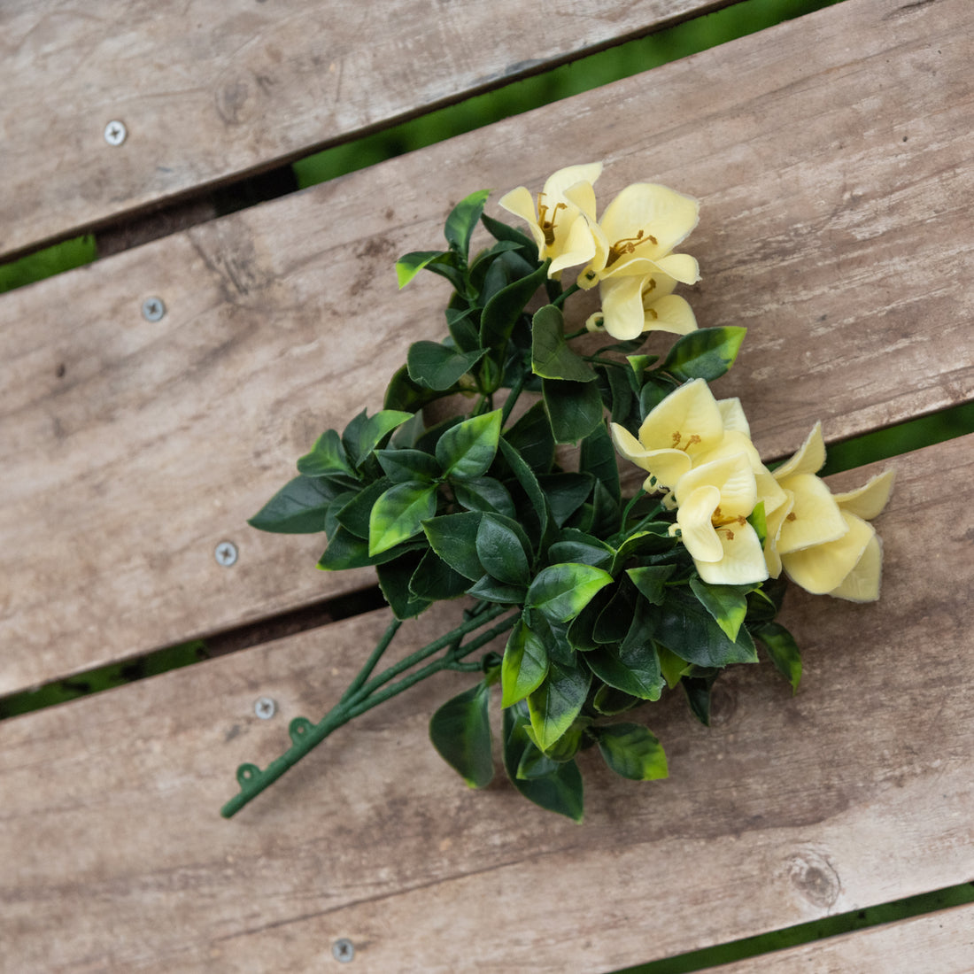 Gardenia amarilla, rama decorativa artificial de 30 cm con protección UV